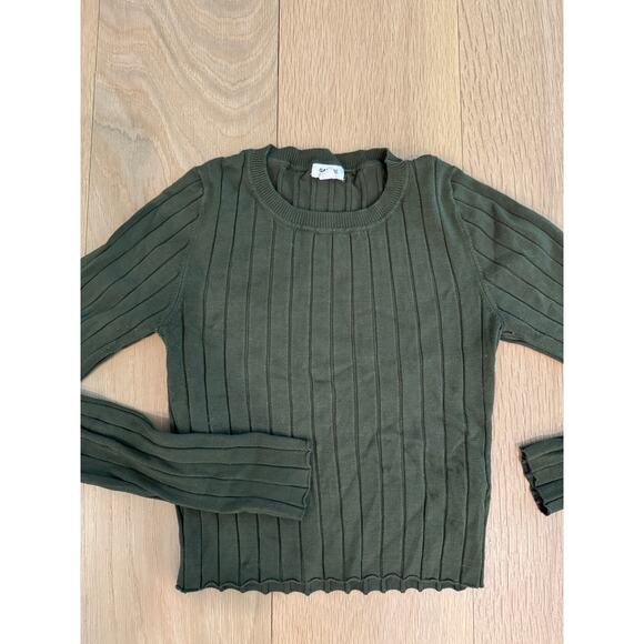 Garage Long Sleeve Ribbed Crewneck Olive Green
Sweater Medium $35 - Picture 1 of 5